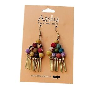 NWT Aasha Handcrafted Sustainable Artisan Recycled Fabric Earrings Eclectic Boho